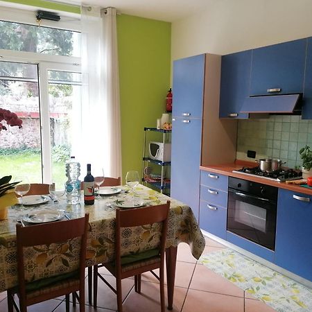 La Casa Di Marzia Apartment Bardolino Exterior foto